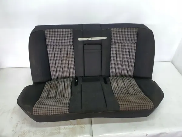 Mercedes W124 takaistuin OEM mercedes kanapa image 2