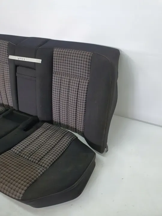 Mercedes W124 takaistuin OEM mercedes kanapa image 4