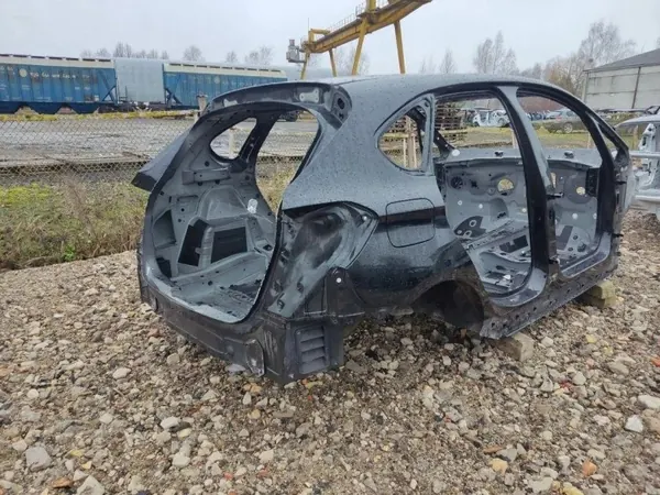 Panneau quart droit arrière OEM 668 BMW 2 Active Tourer image 9