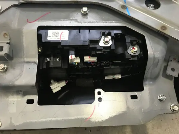 Batería OEM 1E100-6MA-J011-M1 para Honda ZR-V 2.0 e:HEV image 5