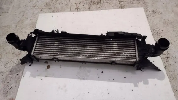 Mercedes Intercooler A2045000200 CLS W218 3.0 CDI:lle image 3