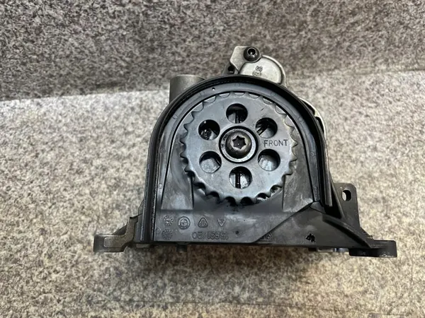 BMW Öljypumppu OEM 7823009-11 3.0D N57 moottorille image 6