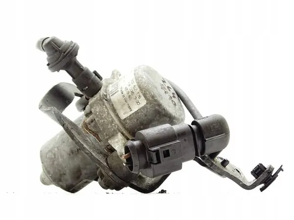 Imupumppu AUDI A3 8V 1.5 TSI 5Q0612175 image 2