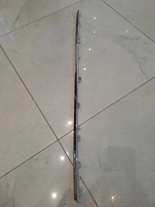 Para-choque dianteiro cromado VW Golf VII 17-20 OEM 5G0853101B image 1