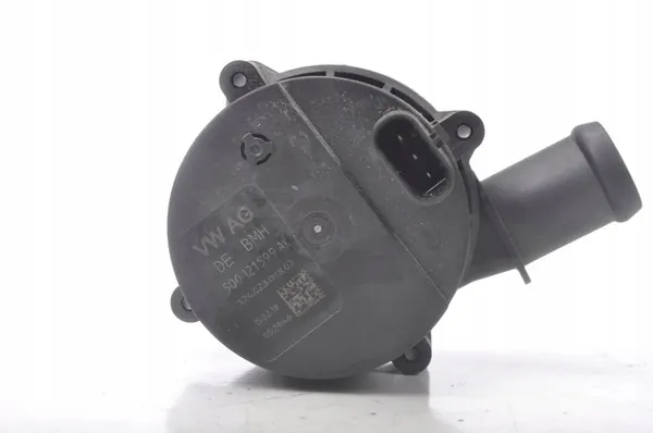 VATTENPUMP VOLKSWAGEN PASSAT B8 1.8 TSI 5Q0121599AK image 2
