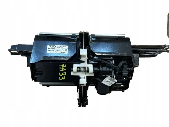 Audi MMI Navigationsbildschirm OEM 4G1919601N image 2