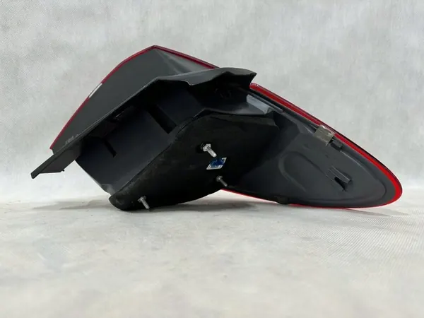 MERCEDES B-KLASSE W246 LINKER ACHTERLICHT image 3