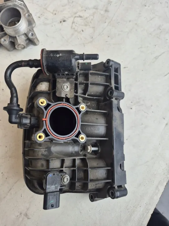 Colector de admisión OEM 55494219 para Opel Astra K 1.0L image 2