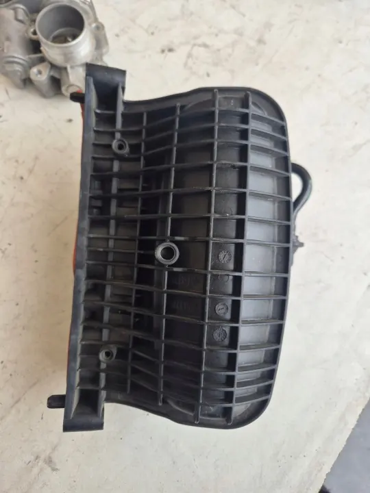 Colector de admisión OEM 55494219 para Opel Astra K 1.0L image 3