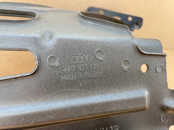 Fram vänster skärmfäste Audi A6 C8 4K0821131 image 3