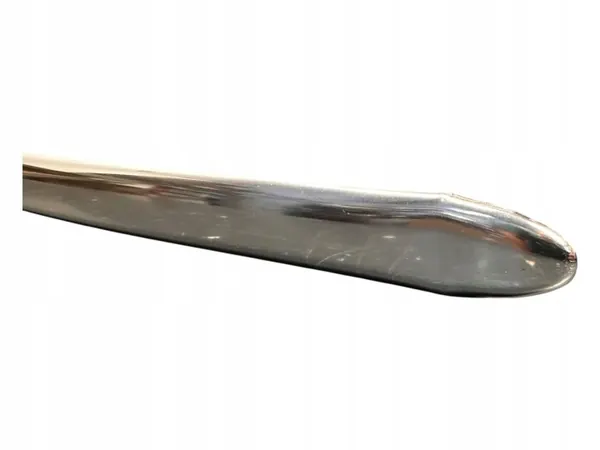 Moldurón OEM 0402-5 para capó delantero T1 52-62 image 3