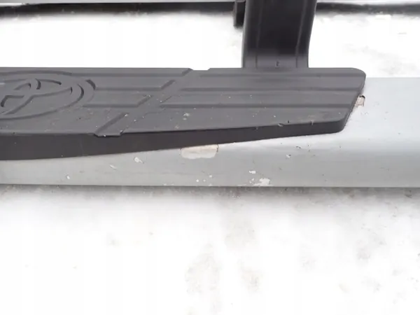 Marches OEM 51083-YY070 pour Toyota Tundra image 7