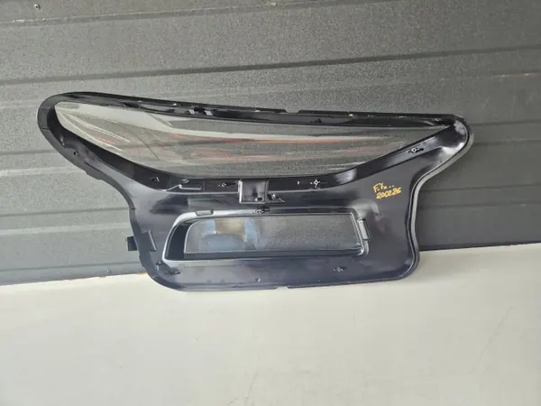 Audi Q6 E-Tron Strålkastarglas OEM Q6 Vänster Fram Begagnad image 10