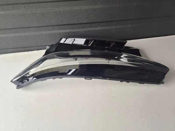 Audi Q6 E-Tron Strålkastarglas OEM Q6 Vänster Fram Begagnad image 8