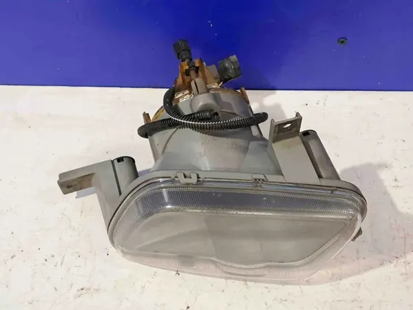 Farol Halógeno Volvo V70 II Esquerdo OE 8693347 image 2