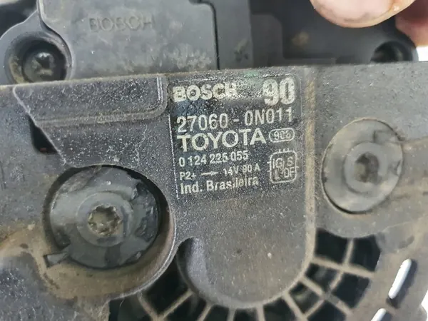 TOYOTA YARIS II 1.4 D4D Vaihtovirtageneraattori image 4