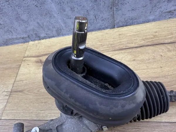 Boîtier de direction OEM 490018225R pour Renault Clio IV image 6