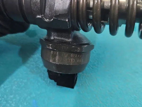 Injetor de Combustível 1.9 TDI VW Passat B5 OEM image 3