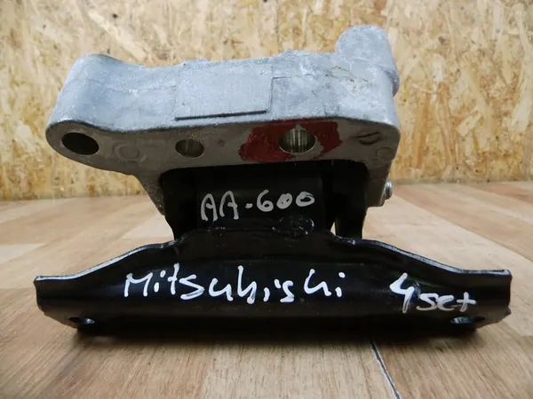 Mitsubishi ASX Lancer Motorsteun 1091A180 image 2