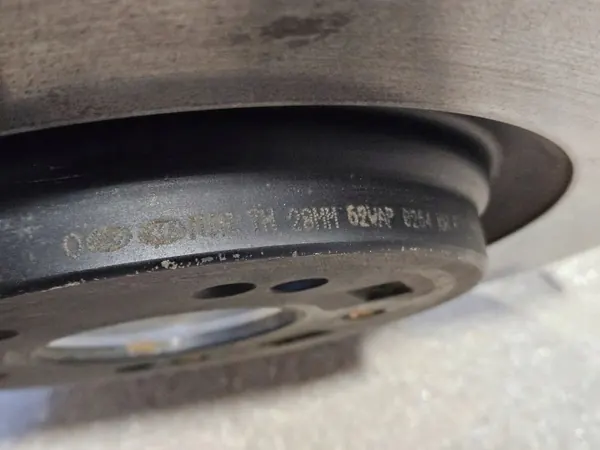Etujarrulevy OEM LPV11035 Hyundai Ioniq 5:lle image 5
