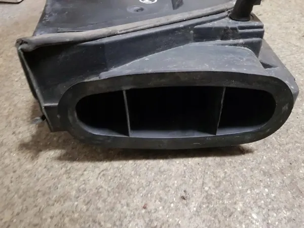 BMW Ilmansuodinkotelo OEM 64318379624 - Käytetty image 3