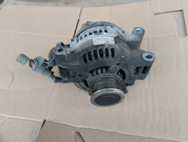 Vaihtovirtageneraattori TOYOTA AVENSIS II t25 2.0 D4D OEM image 2
