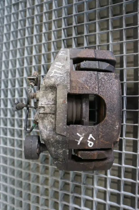 OEM AOP18797 Klämmor Set Fram Bak Audi TT 8J image 5
