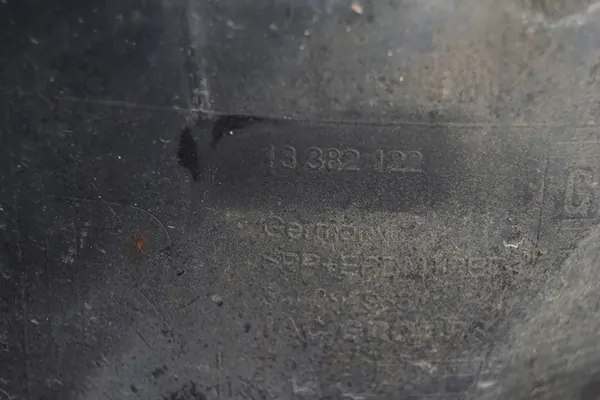 Right Front Wheel Arch Opel Astra J 13382122 image 3