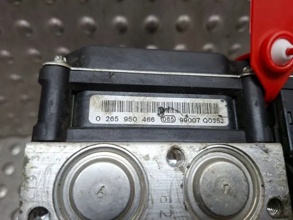 Contrôleur Pompe ABS OEM S26279057 pour Renault Kangoo II image 3