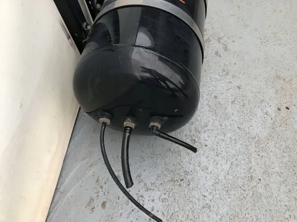 Réservoir d'air MAN TGS TGX EURO 6 40L image 2