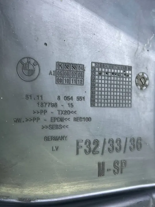 BMW F32/F36 onderste wielkastbeschermer OEM 8054551 links image 4