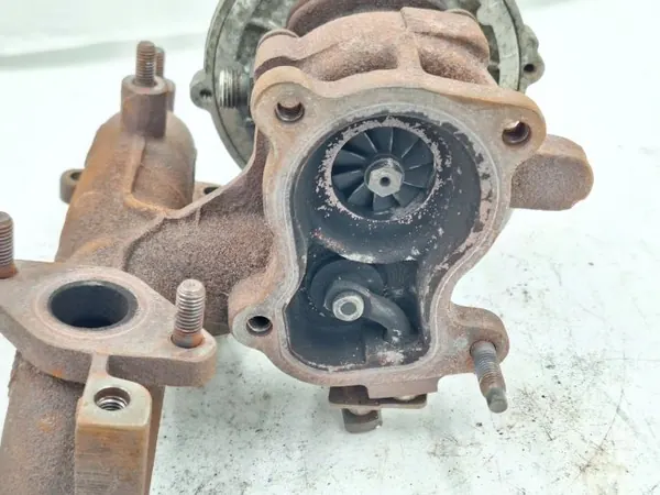 Turbo Volkswagen OE 045253019L - Usado image 4