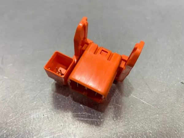 Subaru OE Pyroteknisk klämma OEM 9Z06 - Begagnad image 2