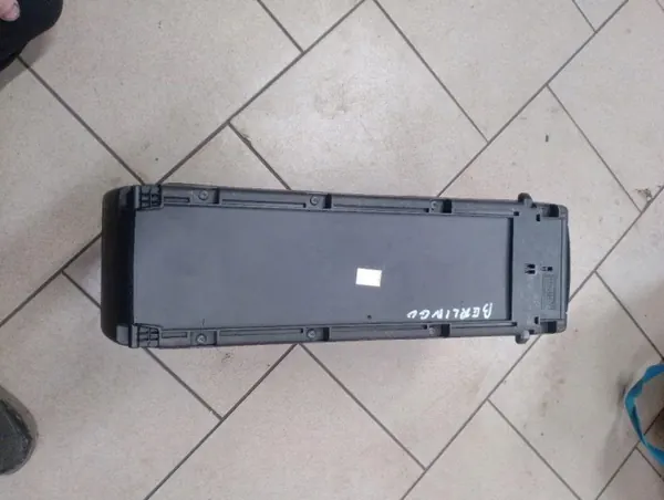 Tunnel central OEM 9683223977 pour Citroen Berlingo II image 4