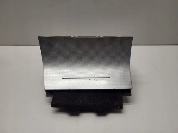 Asbak OEM 1Z2863077A voor Skoda Octavia II 1.6L Diesel image 2
