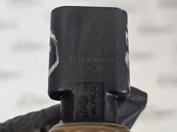 Öljynpaineanturi VOYAGER 2.8 CRD 05149064AA image 6