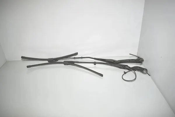 Front Wipers Tesla Model 3 2021 1076728 image 3