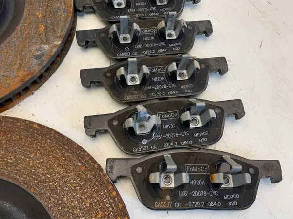 FORD KUGA MK3 2.5 PHEV Discos & Pastilhas Dianteiros OEM image 3
