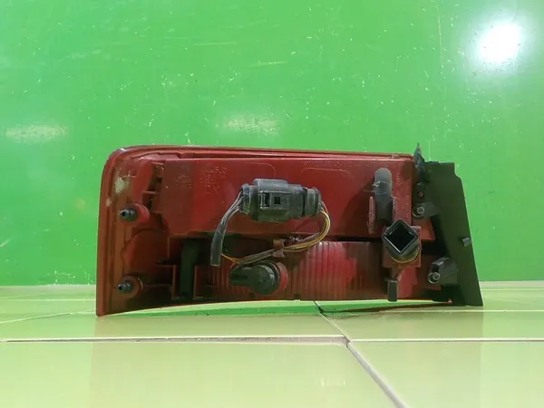 AUDI A5 8T 2.0 TFSI Lámpara Trasera Derecha 8T0945096D image 4