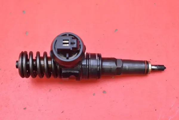 Injectiepomp OEM 038130073AJ voor VW Beetle 1.9 TDI image 2