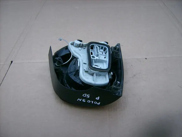 Volkswagen OE 6Q6945096T Luz trasera derecha image 6