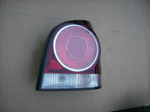 Volkswagen OE 6Q6945096T Luz trasera derecha image 7
