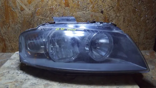 Faros delanteros derecho Audi A3 8P UK 8P0941004L image 2