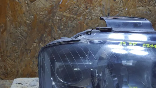 Faros delanteros derecho Audi A3 8P UK 8P0941004L image 8