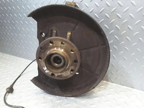 Etupyörän navan OEM 13262090 vasen puoli Opel Meriva B image 3