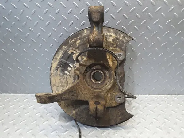 Etupyörän navan OEM 13262090 vasen puoli Opel Meriva B image 4