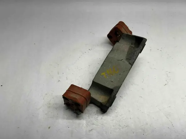 Support de silencieux RAM 1500 OEM 68268197AA - Occasion image 6