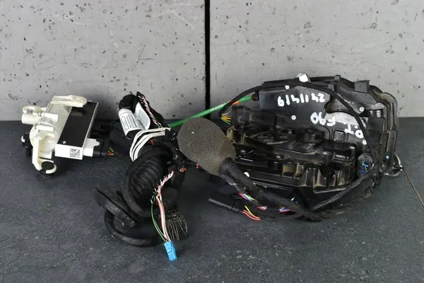 BMW 5 G30 G31 M5 F90 Soft Close Schlösser image 6