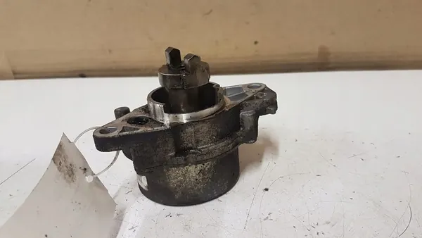 Imupumppu OPEL CORSA E 1.3L Diesel 2015 image 4