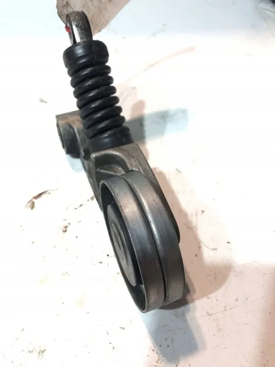 Vaihtovirtageneraattorin hihnapyörä Audi Q7 4L image 4